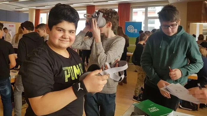 VR-Brillen konnten am Stand von Pabst ausprobiert werden