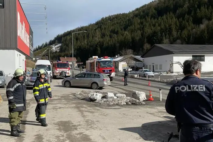 Neben der Freiwilligen Feuerwehr Ratten waren auch das Rote Kreuz und die Polizei im Einsatz.