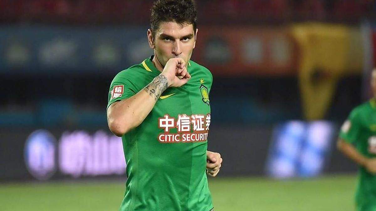 Jonatan Soriano spielt für Beijing Guoan FC