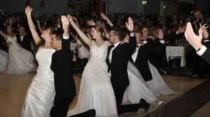 Die Maturantinnen und Maturanten feierten eine rauschende Ballnacht