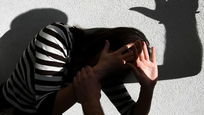 Gewalt gegen Frauen kommt in allen Schichten vor (Sujetbild)