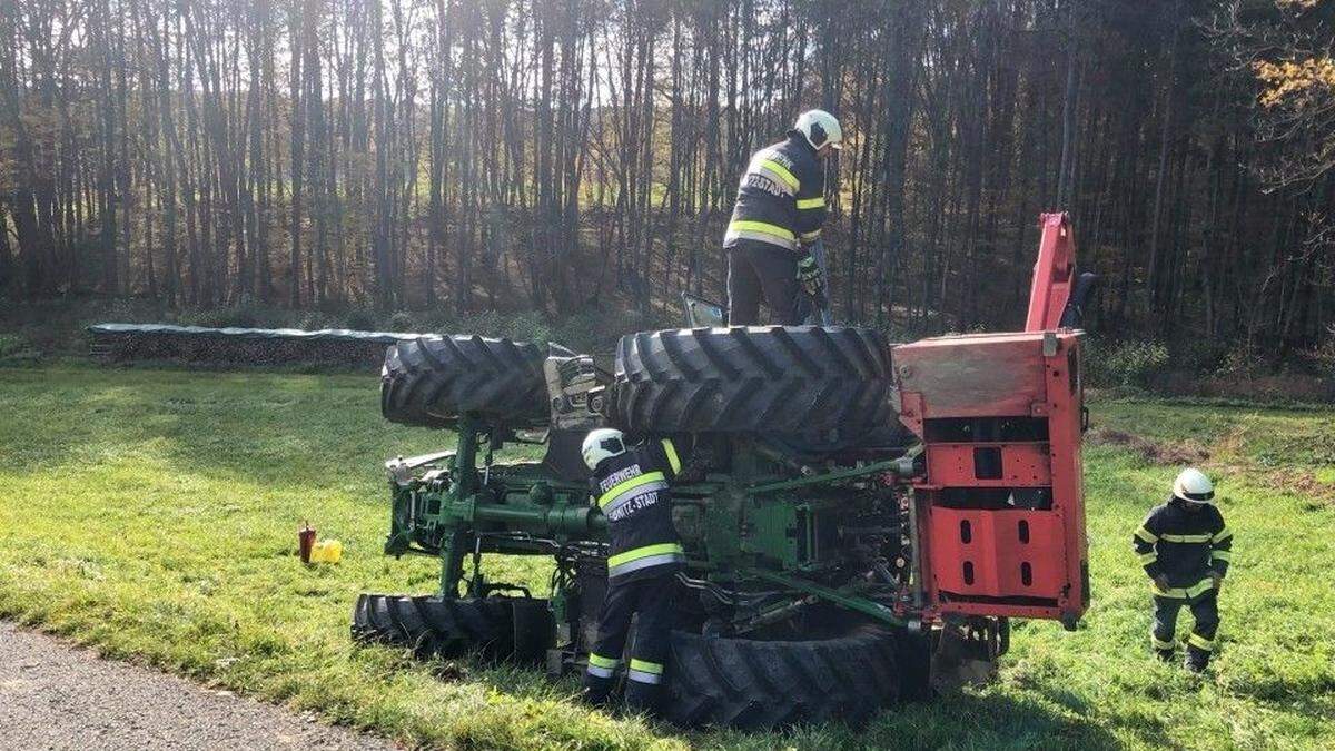 Der Lenker des Traktors blieb zum Glück unverletzt