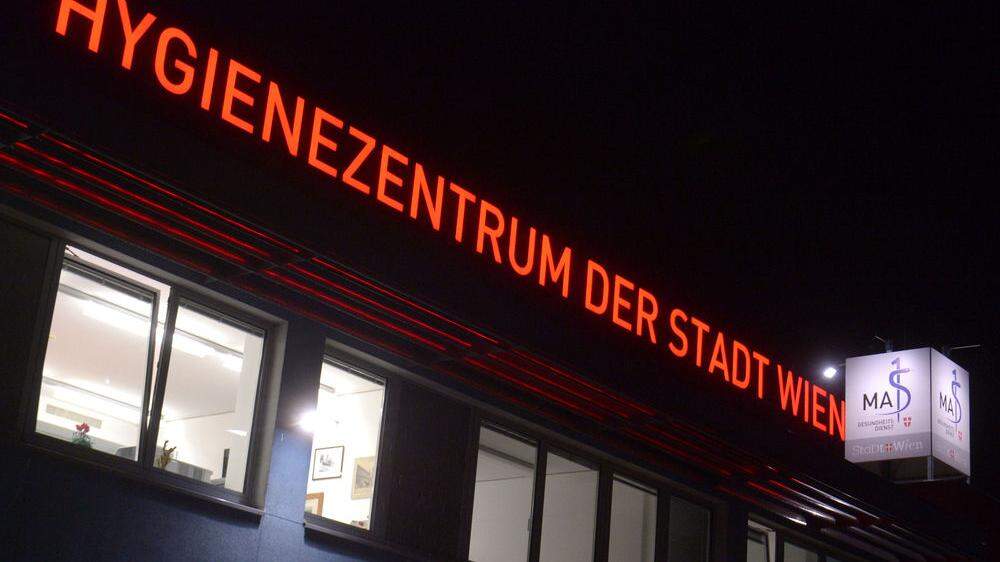 Die sechs Erwachsenen, darunter ein Osttiroler, und ein Kind waren noch am Sonntag ins Hygienezentrum Wien gebracht worden