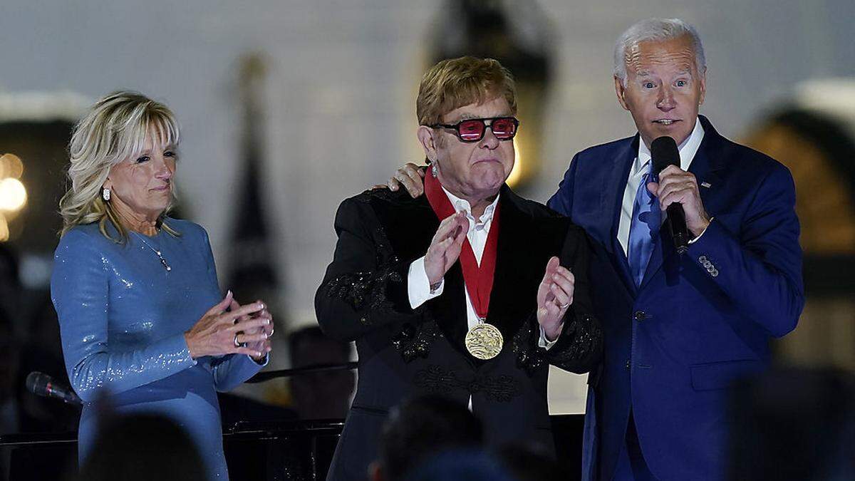 Jill Biden, Elton John, US-Präsident Joe Biden