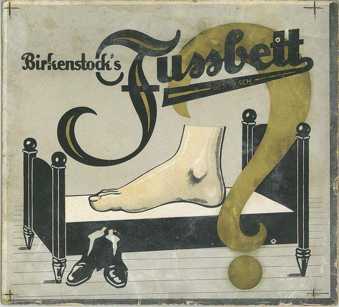 Werbesujet aus den 60ern für das Fußbett, das Birkenstock erfunden hat, auch das Wort "Fußbett"