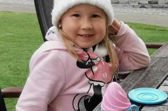 Laura Sophie Reiner hat für unseren Adventkalender zu den Farbstiften gegriffen. Das Mädchen ist vier Jahre alt und geht in den Pfarrkindergarten Scheifling.
