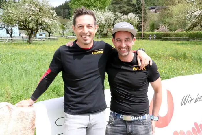 Bestens organisiert wurde der Berglauf von Walter Copi und Orphir Duval (von rechts) von „Multi-Sport Kärnten“. 