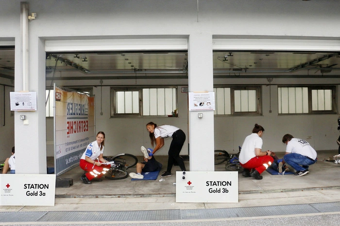 In Teams und Einzelwertungen wurden theoretische und praktische Übungen im Stationenbetrieb absolviert.