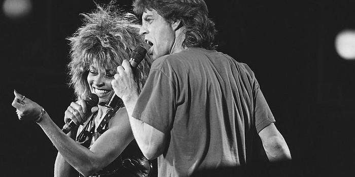 Tina Turner und Mick Jagger bei einem Live-Auftritt