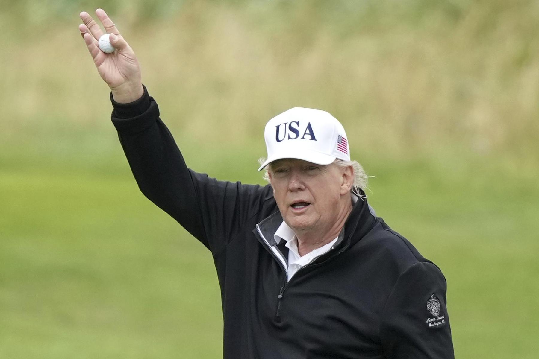 Treffen mit Von der Leyen: Trump bereit sich mit Runde Golf auf Zollstreit-Showdown vor