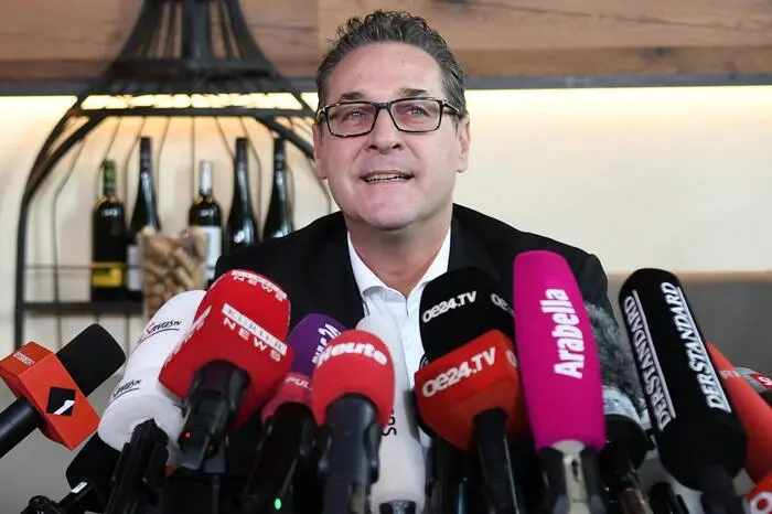 Mehr Bilder der Pressekonferenz...