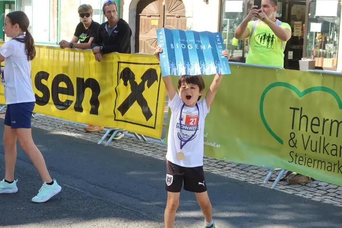 Größte Begeisterung löste der Lauf der Kinder aus, die über 500 m zeigten, zu welchen Spitzenleistungen sie fähig sind.