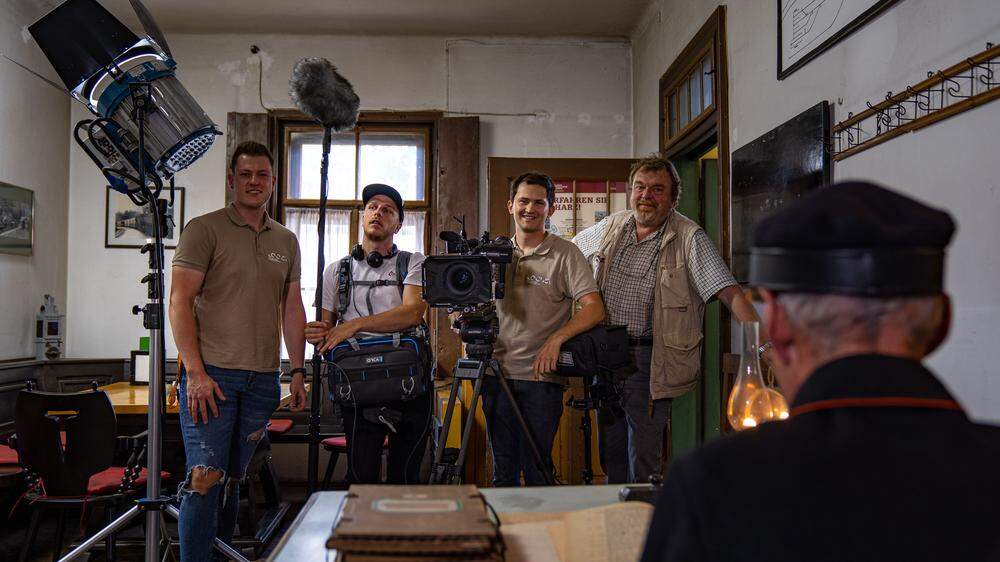 Das weststeirische Filmteam rund um Wolfgang Scherz (ganz rechts) und Manuel Mellacher (Zweiter von rechts)