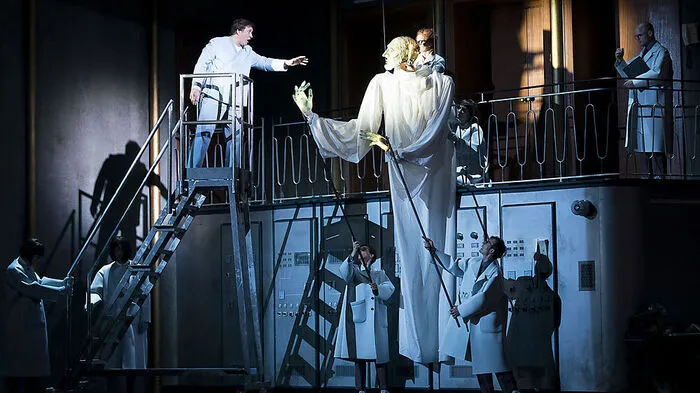 Überlebensgroß: Elfenkönig Oberon im Theater an der Wien 