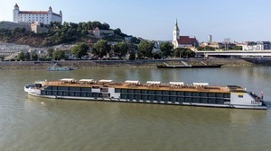 Fluss und Berg: Erleben Sie den Herbst in seiner schönsten Form!