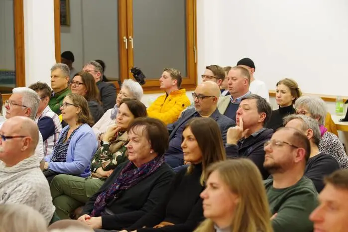 Diskutiert wurde unter anderem über die Innenstadt, die finanzielle Lage und die geplante Mittelschule