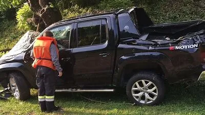 Der Pick-up wurde bei dem Unfall schwer beschädigt