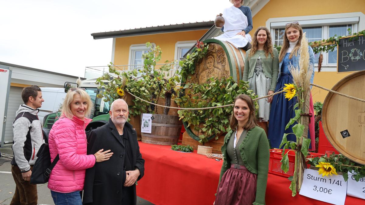 Kürzlich ging in St. Anna am Aigen der traditionelle Winzerumzug über die Bühne