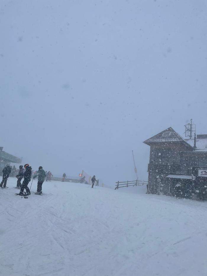 Die Wintersportler freuen sich über den Neuschnee