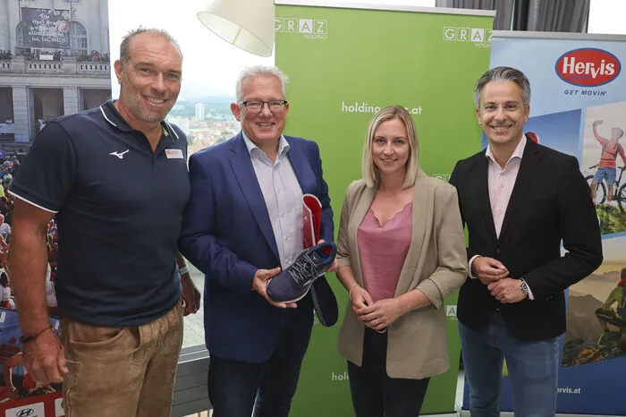 Ebenfalls mit dabei waren Jasmin Steinbauer (Holding Graz) und Sportstadtrat Kurt Hohensinner.
