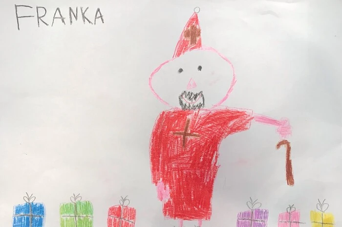 Die sechsjährige Franka Rabitsch aus Villach-Warmbad freut sich wie jedes Jahr auf das Zeichnen und Gestalten für den Adventkalender der Kleinen Zeitung und hat voller Vorfreude auf das Weihnachtsfest den Nikolaus gezeichnet. In seiner schönen roten Tracht und mit seinem langen braunen Stock hilft er bereits fleißig dem Christkind, die vielen bunten Päckchen für die Kinder vorzubereiten. Was heuer wohl alles in den Geschenken drin sein wird?