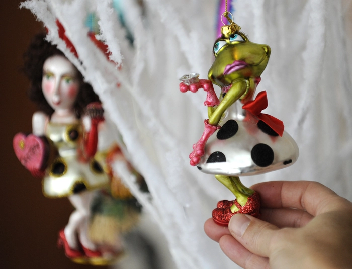  Christbaumschmuck - zum Sterben schön oder zum Davonlaufen. Weihnachtsschmuck scheidet die Geister