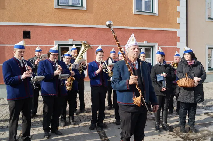 Dieses darf nun während des Faschingshöhepunktes, und zwar bis zum Aschermittwoch, die Gemeinde "regieren".