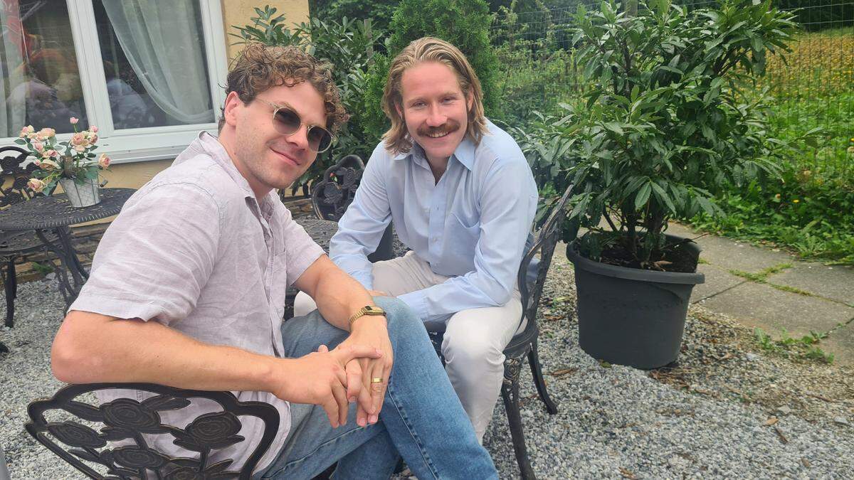 Noah Perktold und Christoph Kohlbacher im Gastgarten Baresa in Ligist