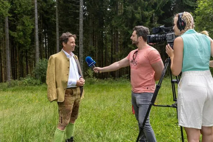 Geladen waren auch der Präsident des Steirischen Jagdschutzvereins, Franz Meran, der steirische Landesjägermeister Franz Mayr-Melnhof-Saurau, die Leiterin der Landesgeschäftsstelle des steirischen Jagdschutzvereins Andrea Rath und in Vertretung des Bezirksjägermeisters nahm Hegemeister Michael Pichler teil. 