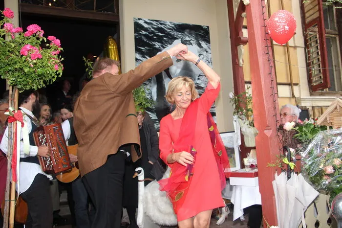 Ein flottes Tänzchen mit Bürgermeister Josef Jury