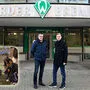 Das Austria Klagenfurt Trainer-Duo Robert Micheu und Martin Lassnig (rechts) nahm wertvolle Eindrücke aus Bremen mit. Die Violetten feierten im Cafe Herzig in Klagenfurt die starke erste Saisonhälfte (kl. Foto)
