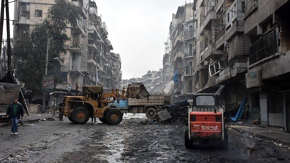 Aleppo wurde seit Wochen niedergebombt