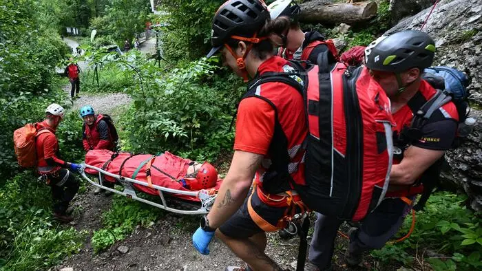 Die Bergrettung brachte den Patienten ins Tal (Archivbild)