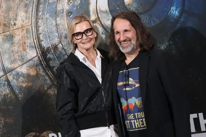 Klicken Sie sich durch die Bilder von der Premiere!