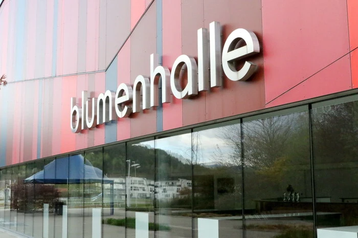 In Scharen waren die Musikliebhaber am Samstagabend in die Blumenhalle gepilgert. 