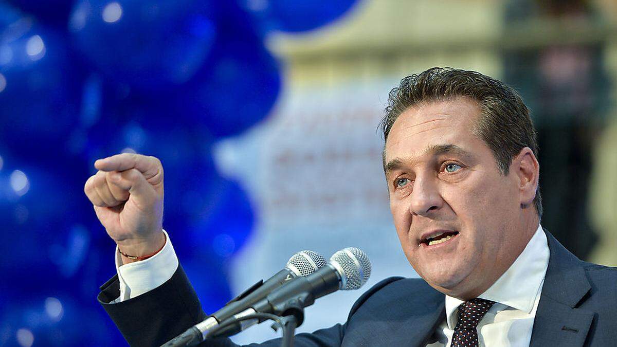 FPÖ-Chef Strache stellt sich hinter den ungarischen Premier Orban.