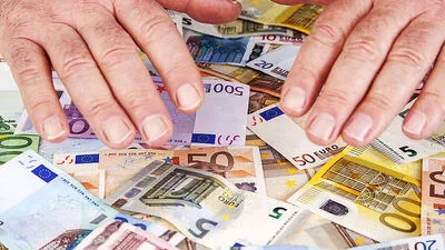 Deutscher Staat bekommt Zinsen für die Schuldenaufnahme, anstatt welche zu bezahlen