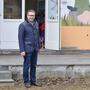 Martin Kulmer beim Pestalozzi-Kindergarten, der barrierefrei gemacht wird