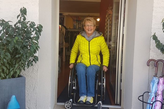 Sie will mit ihren bunten und fröhlichen Rampen, den Fokus auf das Thema Barrierefreiheit richten.