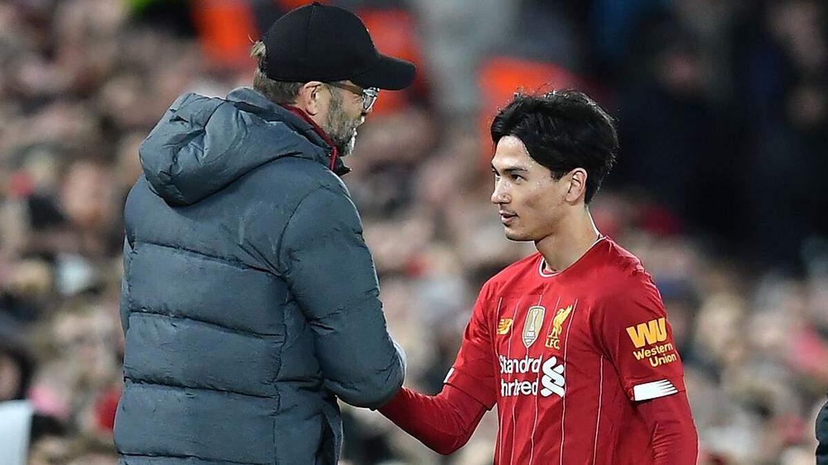 Jürgen Klopp mit Takumi Minamino