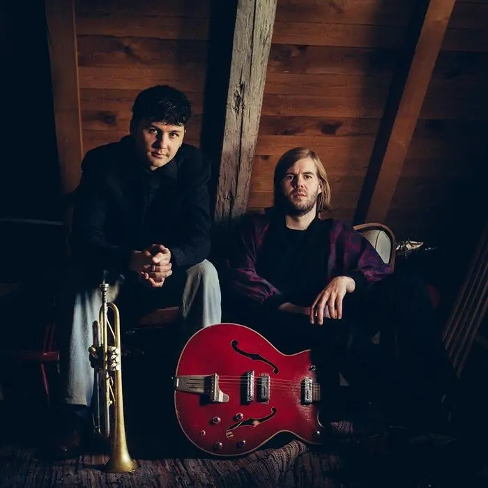 Dieses Jahr spielen Phillip Schiepek und Lorenz Widauer bei kostenlosem Eintritt im Café Rosegger