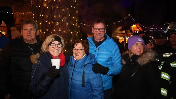 Der diesjährige Adventmarkt auf der Burgruine Gomarn in Bad St. Leonhard. Klicken Sie sich durch die Bilder!