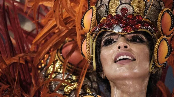 Klicken Sie sich durch die schönsten Impressionen vom Karneval in Rio de Janeiro!