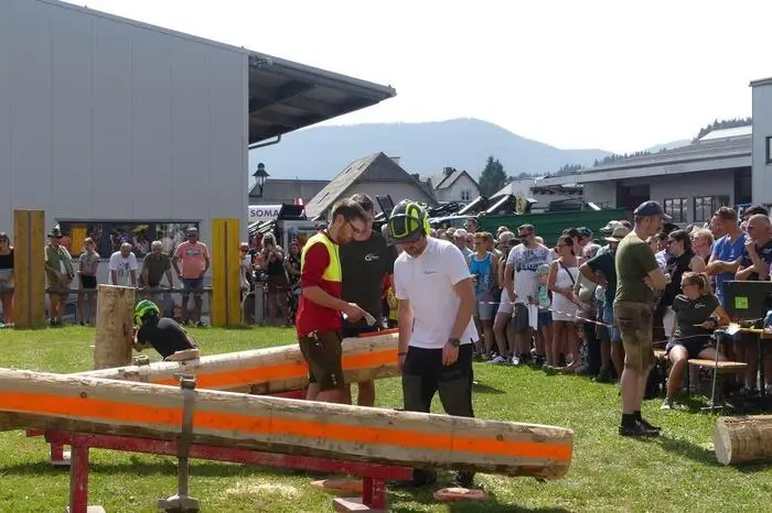 Beim Riesenwuzzler-Turnier stand der Spaß im Vordergrund. Mit einer großen Landmaschinenausstellung am Soma-Festgelände, einer Autoschau bis hin zum Krämermarkt, Vergnügungspark, dem Viehmarkt mit Versteigerung und einem großen Gewinnspiel war für jede Generationen etwas dabei.
