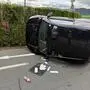 Das Fahrzeug blieb nach dem Überschlag auf der Seite liegen