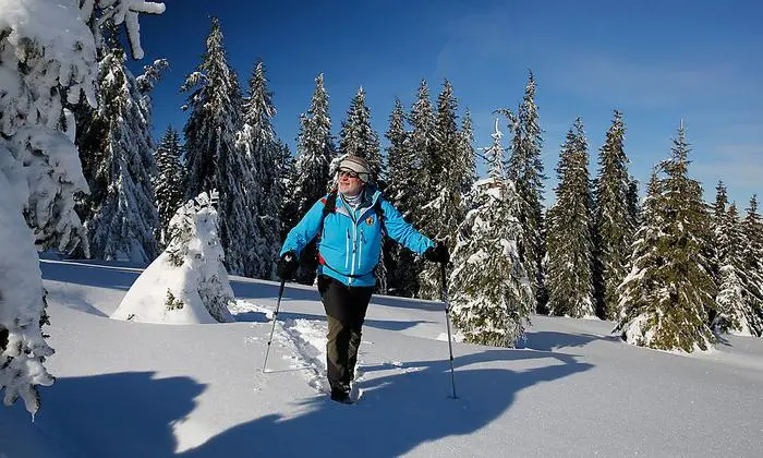 Durch den Schnee auf der Koralpe