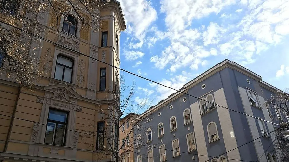Die Temperaturen bleiben verhalten. Am Mittwochnachmittag kann sich dann die Sonne durchsetzen
