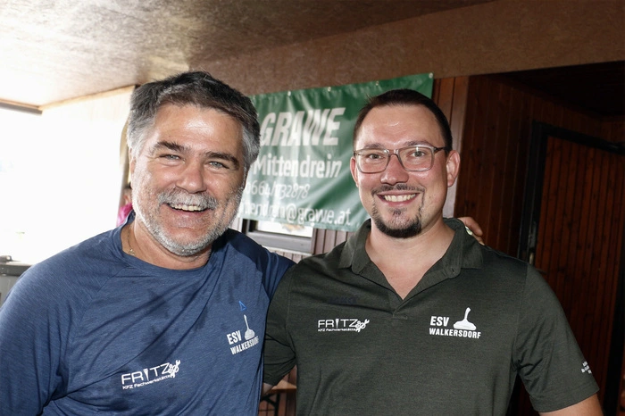 mit Obmann Norbert Fasching und „Spiele-Erfinder“ Roman Gmoser...