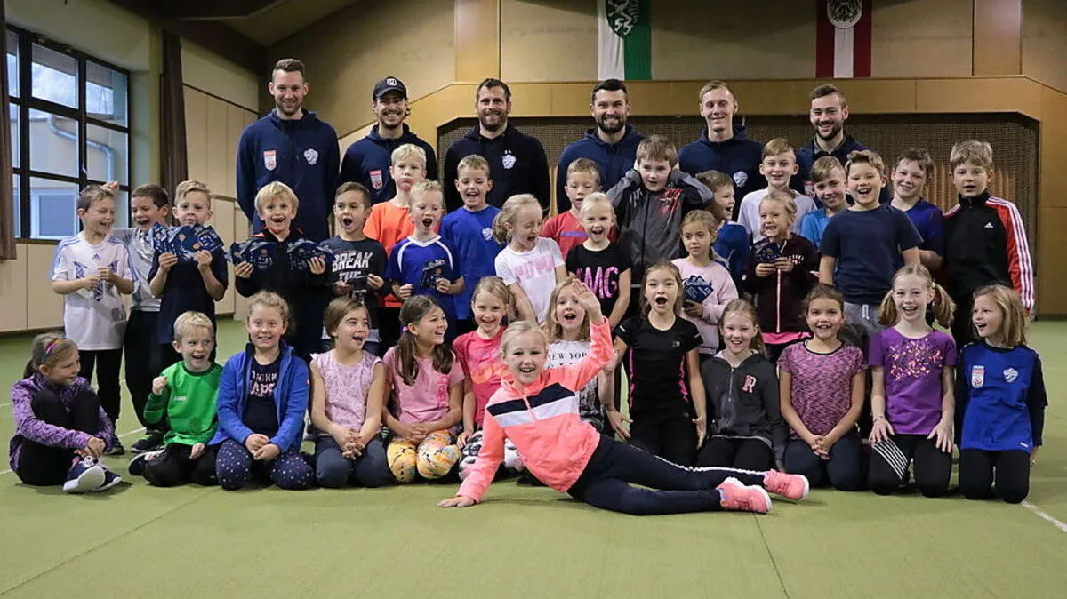 Die Kinder waren begeistert vom sportlichen Besuch