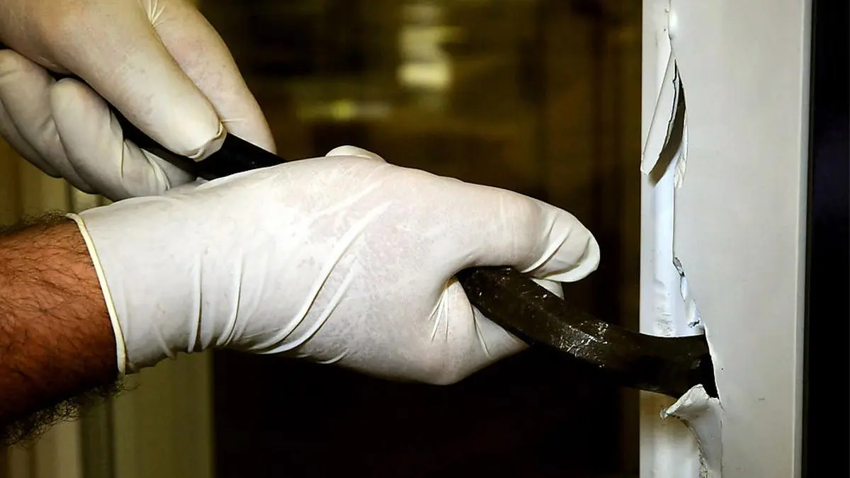 Drei Jugendliche sollen in Osttirol und  Oberkärnten zahlreiche Einbrüche verübt haben (Symbolfoto)